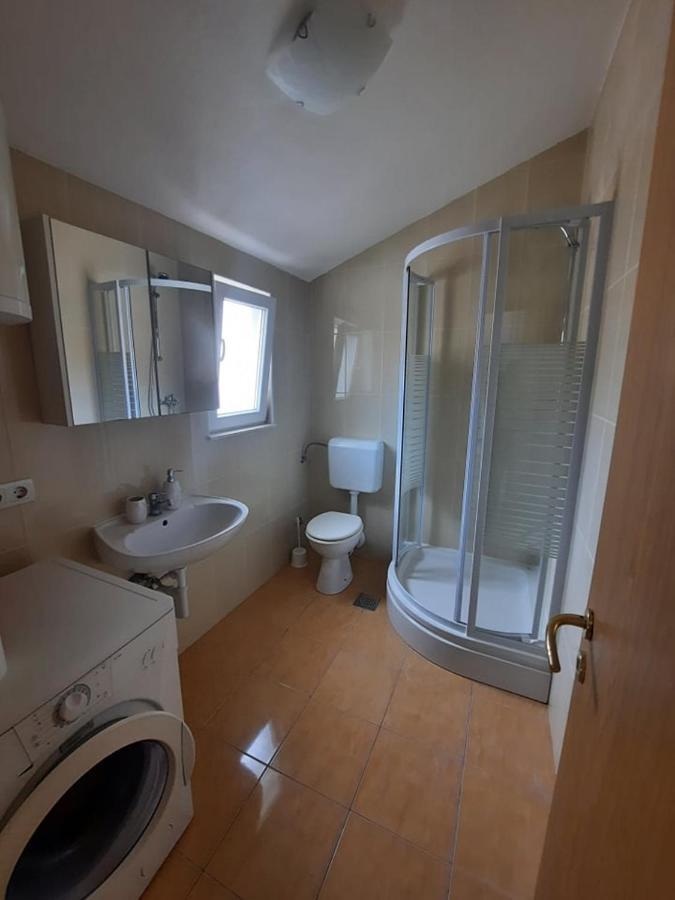 Ojdana Zivkovic Apartman Rogoznica  Kültér fotó