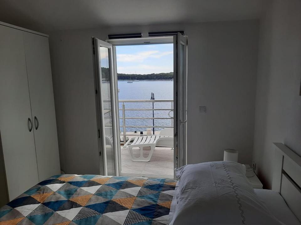 Ojdana Zivkovic Apartman Rogoznica  Kültér fotó