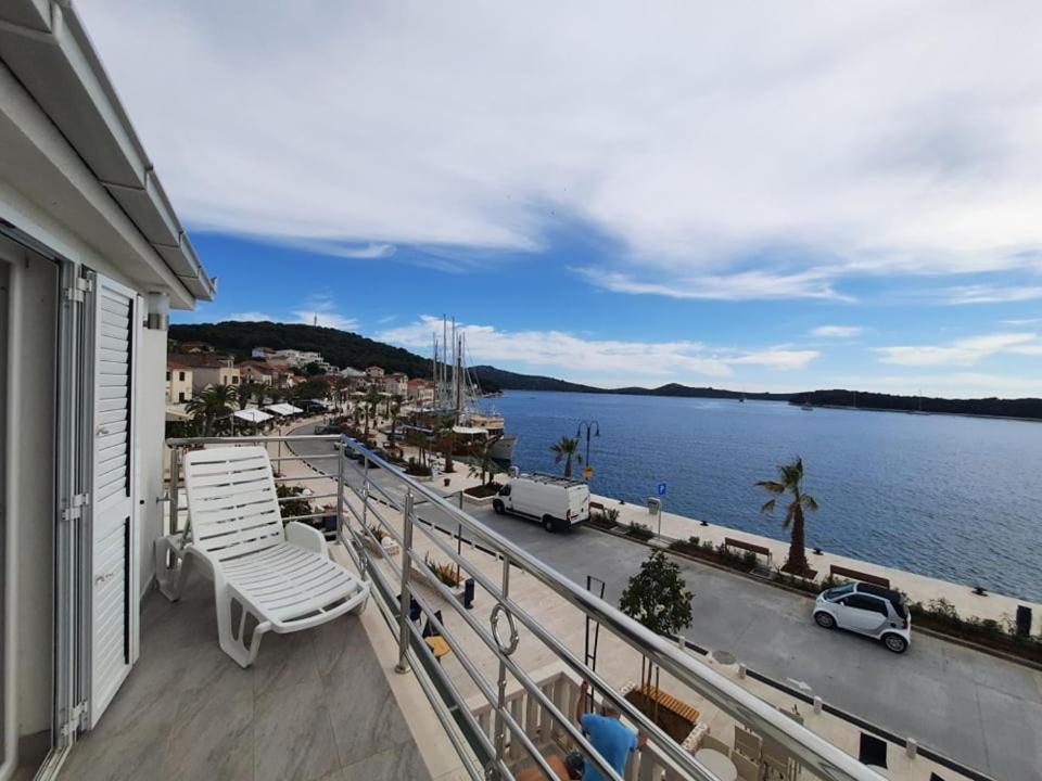 Ojdana Zivkovic Apartman Rogoznica  Kültér fotó